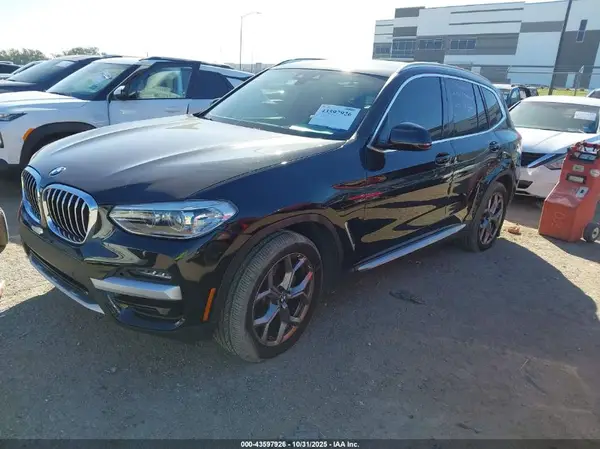 5UXTY3C0XM9D85203 2021 BMW X3 - Image 2