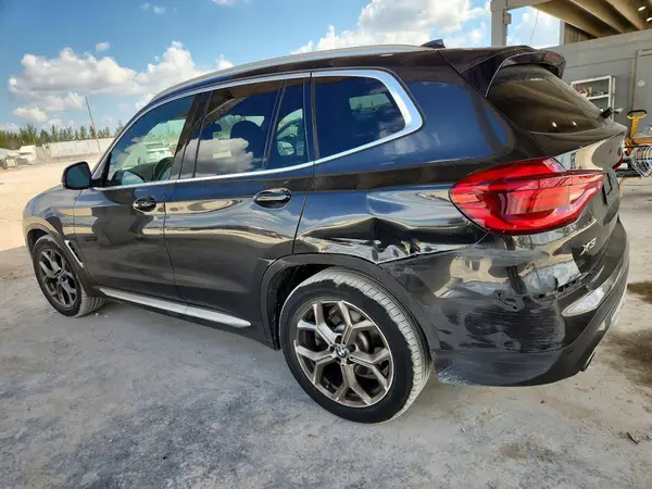 5UXTY3C0XM9E39566 2021 BMW X3 - Image 2