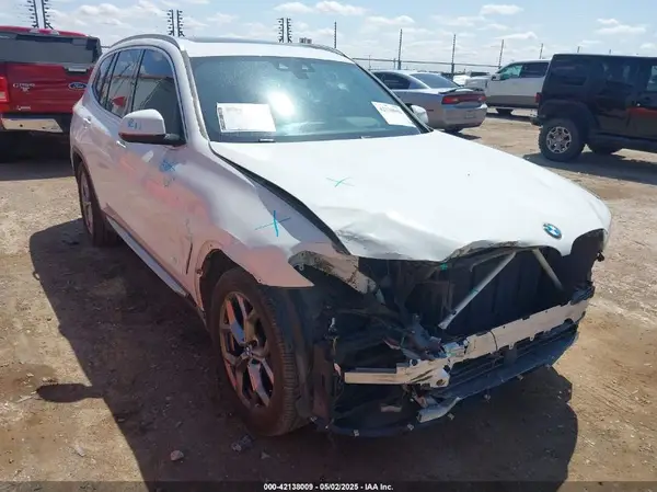 5UXTY3C0XM9E41981 2021 BMW X3 - Image 1