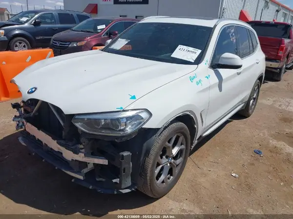 5UXTY3C0XM9E41981 2021 BMW X3 - Image 2