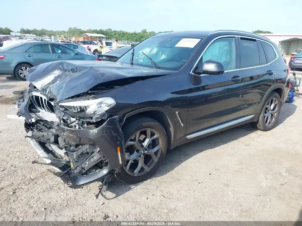 5UXTY3C0XM9H12599 2021 BMW X3 - Image 2