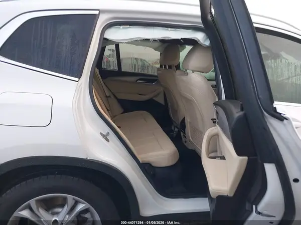 5UXTY3C0XM9H38071 2021 BMW X3 - Image 8