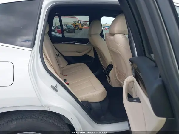 5UXTY3C0XM9H97427 2021 BMW X3 - Image 8