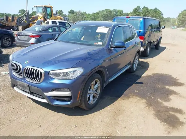 5UXTY5C00L9C01851 2020 BMW X3 - Image 2