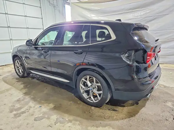 5UXTY5C00M9E82695 2021 BMW X3 - Image 2