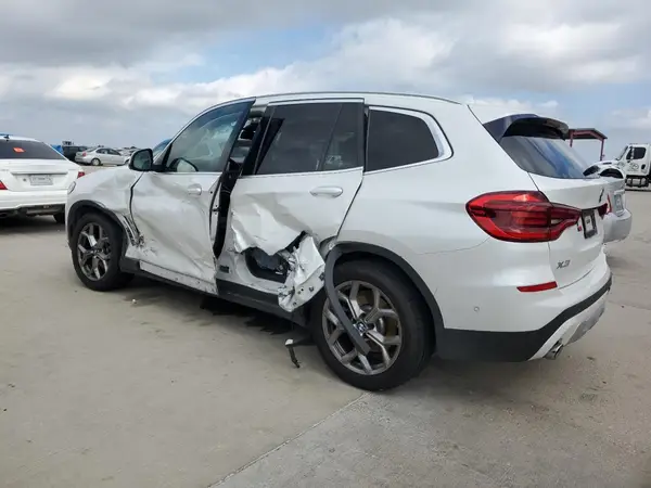 5UXTY5C00M9F87916 2021 BMW X3 - Image 2