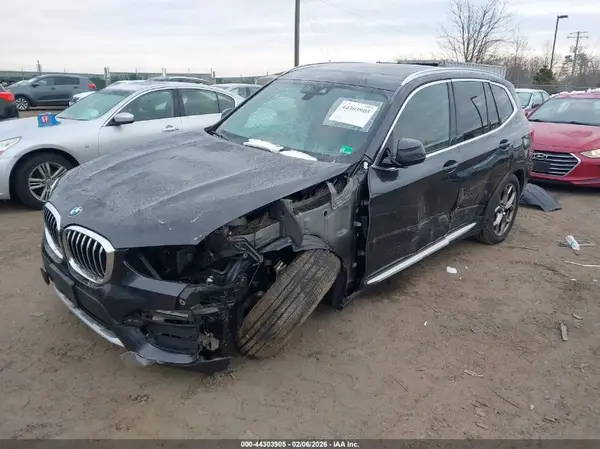 5UXTY5C00M9G76160 2021 BMW X3 - Image 2
