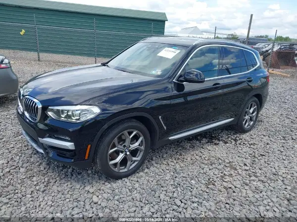 5UXTY5C00M9H04412 2021 BMW X3 - Image 2