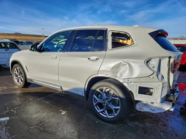 5UXTY5C00M9H10792 2021 BMW X3 - Image 2