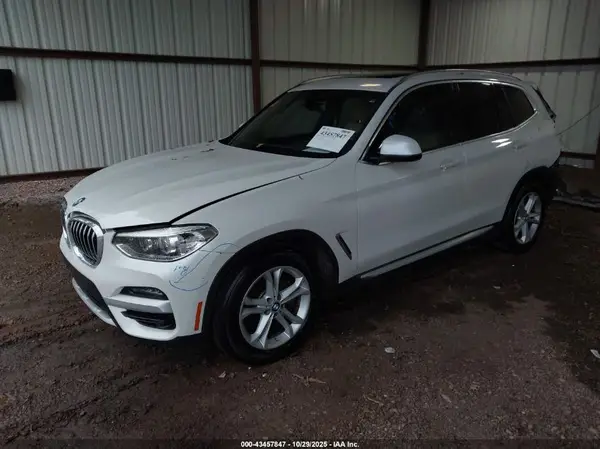 5UXTY5C01L9B82405 2020 BMW X3 - Image 2