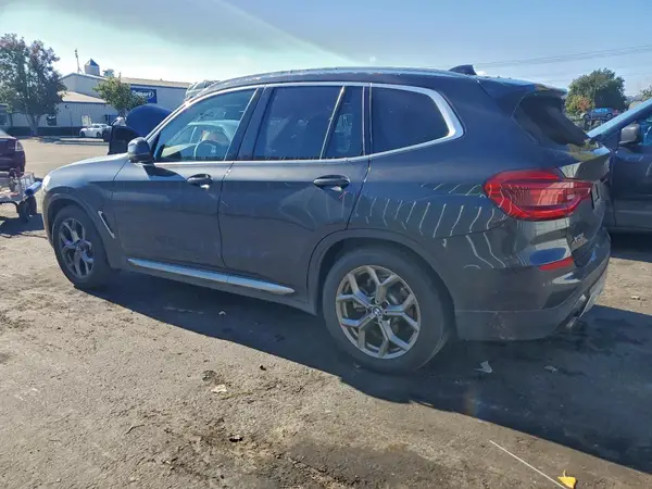 5UXTY5C01L9C71049 2020 BMW X3 - Image 2