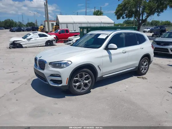 5UXTY5C01LLT34862 2020 BMW X3 - Image 2