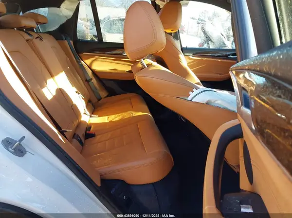 5UXTY5C01M9E41945 2021 BMW X3 - Image 8