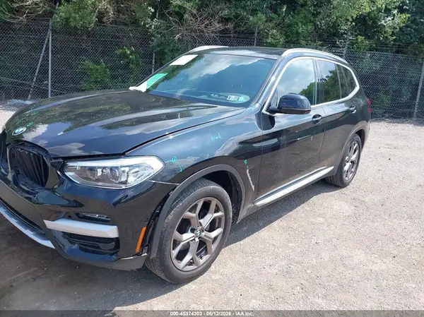 5UXTY5C01M9E81605 2021 BMW X3 - Image 2