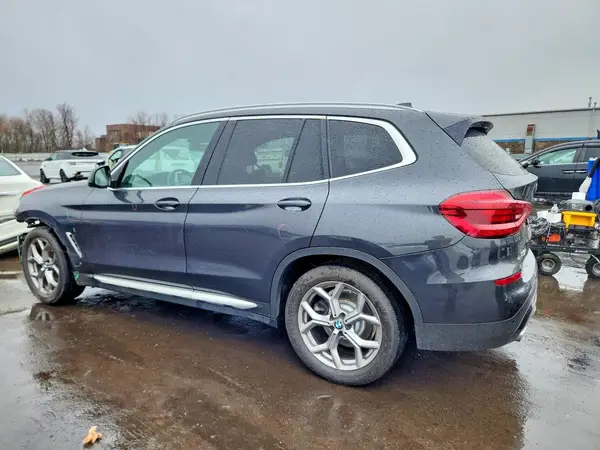 5UXTY5C01M9G31051 2021 BMW X3 - Image 2