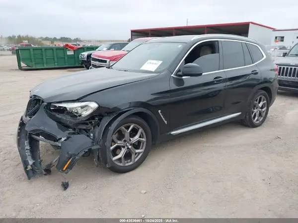 5UXTY5C01M9G36976 2021 BMW X3 - Image 2