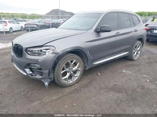 5UXTY5C02L9B34332 2020 BMW X3 - Image 2