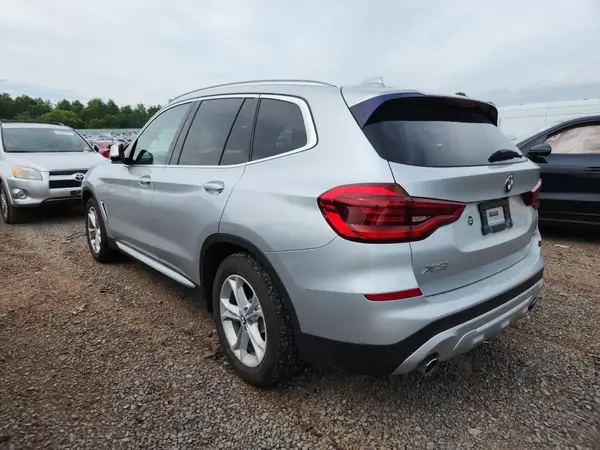 5UXTY5C02L9B82588 2020 BMW X3 - Image 2