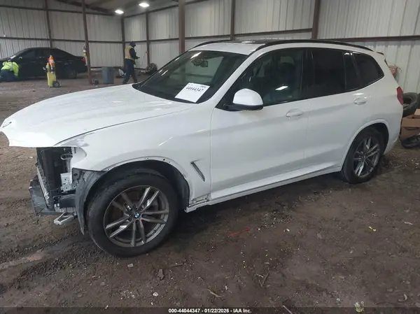 5UXTY5C02L9C53627 2020 BMW X3 - Image 2