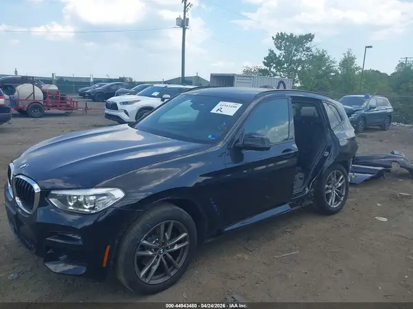 5UXTY5C02M9E50704 2021 BMW X3 - Image 2
