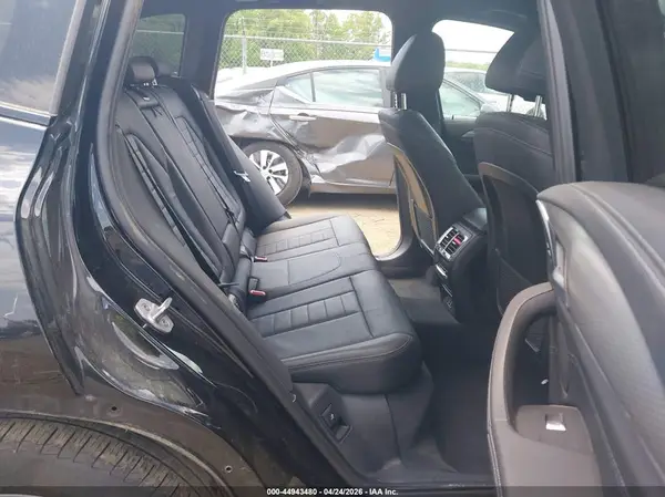5UXTY5C02M9E50704 2021 BMW X3 - Image 8