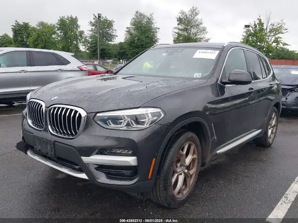 5UXTY5C02M9F79770 2021 BMW X3 - Image 2