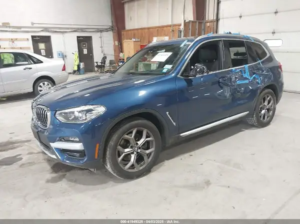5UXTY5C02M9G23931 2021 BMW X3 - Image 2