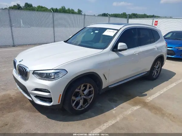 5UXTY5C02M9G56072 2021 BMW X3 - Image 2