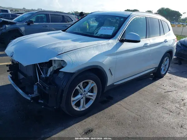 5UXTY5C02M9H25021 2021 BMW X3 - Image 2