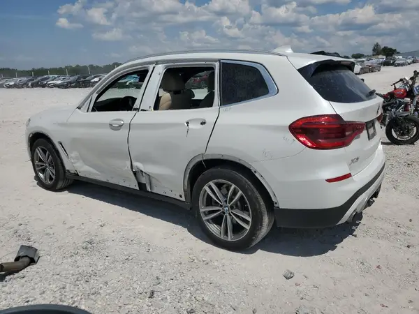 5UXTY5C03LLE55735 2020 BMW X3 - Image 2