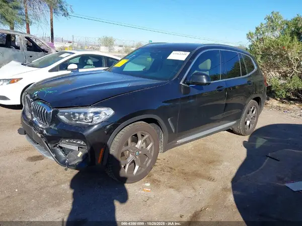 5UXTY5C03M9F22977 2021 BMW X3 - Image 2