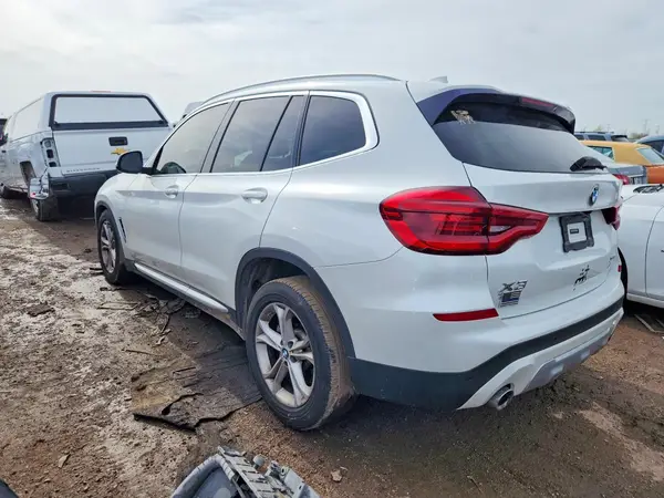 5UXTY5C03M9H02721 2021 BMW X3 - Image 2
