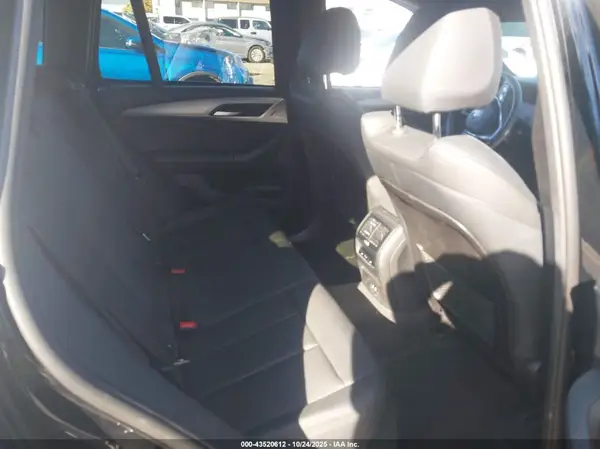 5UXTY5C03M9H42667 2021 BMW X3 - Image 8