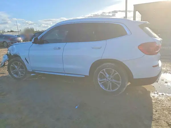 5UXTY5C04L9B04426 2020 BMW X3 - Image 2