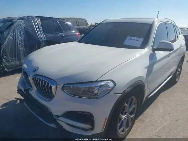 5UXTY5C04L9B67686 2020 BMW X3 - Image 2
