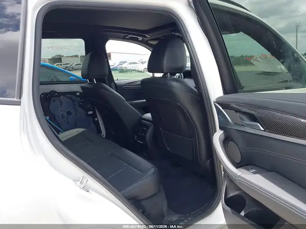 5UXTY5C04LLT33527 2020 BMW X3 - Image 8