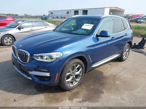 5UXTY5C04LLT39019 2020 BMW X3 - Image 2