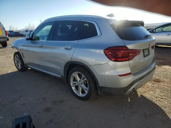 5UXTY5C04M9E10186 2021 BMW X3 - Image 2