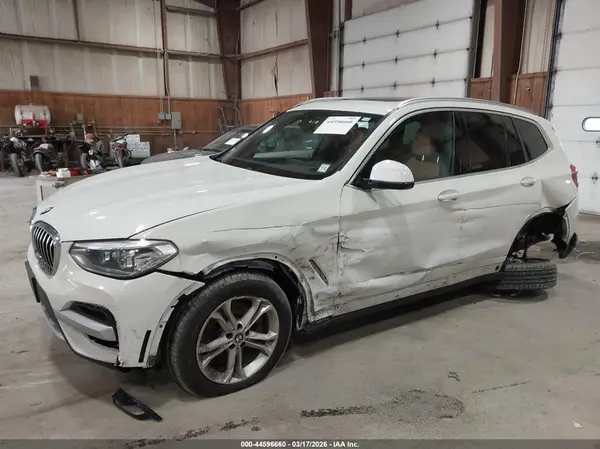 5UXTY5C04M9F68642 2021 BMW X3 - Image 2