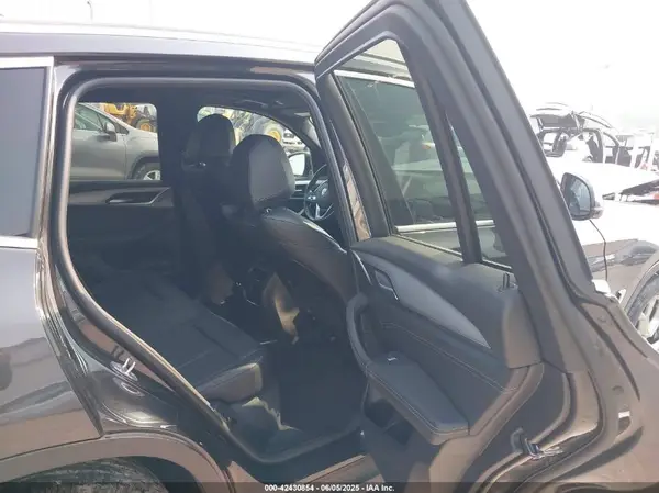 5UXTY5C04M9H61485 2021 BMW X3 - Image 8