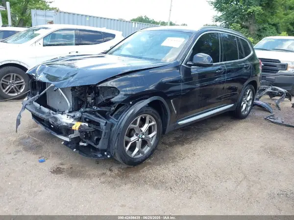 5UXTY5C05L9C41181 2020 BMW X3 - Image 2