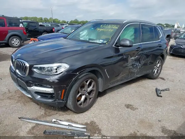 5UXTY5C05M9E46372 2021 BMW X3 - Image 2