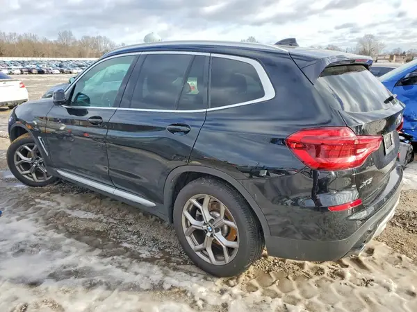 5UXTY5C05M9F72005 2021 BMW X3 - Image 2