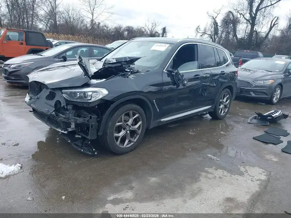 5UXTY5C05M9H86721 2021 BMW X3 - Image 2