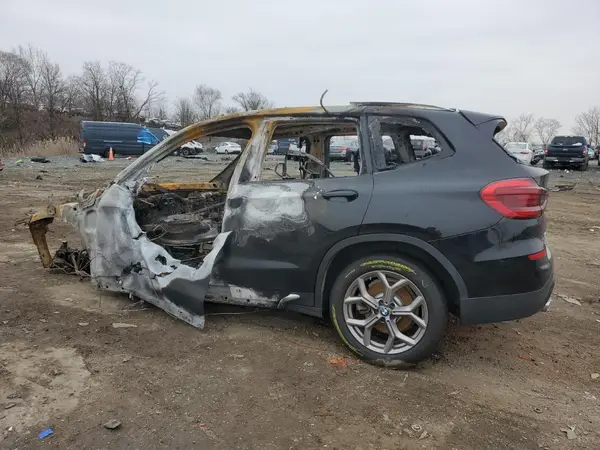 5UXTY5C06L9C71628 2020 BMW X3 - Image 2
