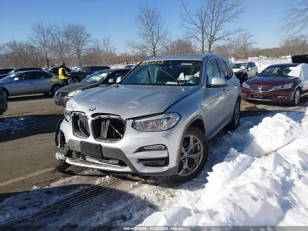5UXTY5C06LLT34209 2020 BMW X3 - Image 2