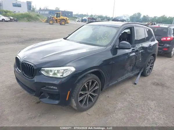 5UXTY5C06LLT37773 2020 BMW X3 - Image 2