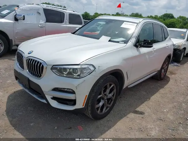 5UXTY5C06M9E21979 2021 BMW X3 - Image 2