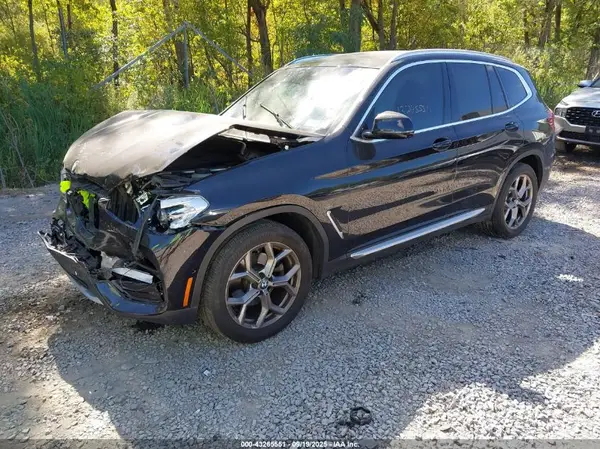 5UXTY5C06M9F33407 2021 BMW X3 - Image 2