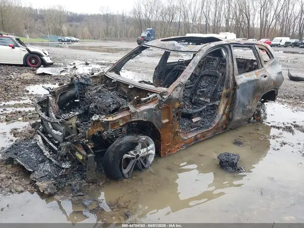 5UXTY5C07LLT32047 2020 BMW X3 - Image 2